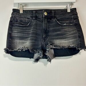 American Eagle Women’s Hi-Rise Shortie Distressed Denim Shorts Black Size 6 EUC